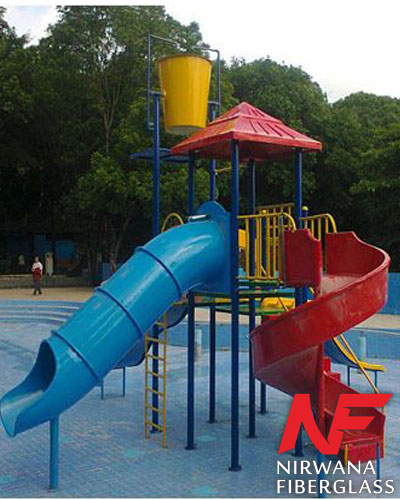 Playground Kolam Renang